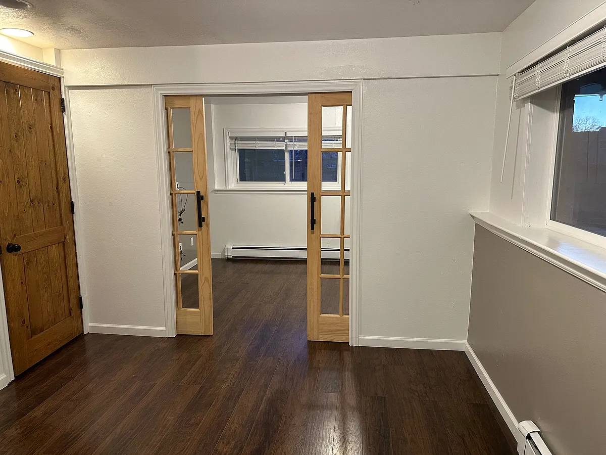 Building Photo - 713 Bull Run #4