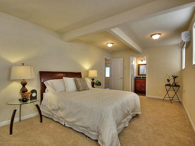 2nd image of 1475 Santa Paula Ave