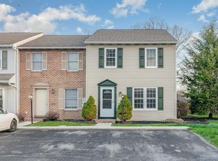 618 Park Ridge Dr, Mechanicsburg, PA 17055