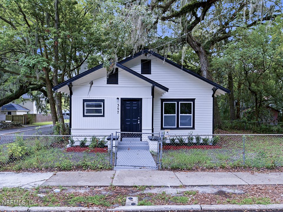 1st image of 357 Crystal St