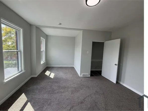 227 Rochelle St, Pittsburgh, PA 15210