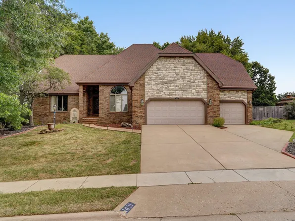 1431 E Burntwood Street, Springfield, MO 65803