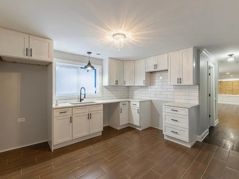 6914 S Marshfield Ave #2 — Photo 7