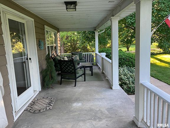 3rd image of 5434-5438 State St