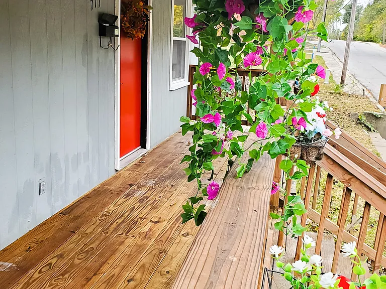 717 N Main St — Photo 5