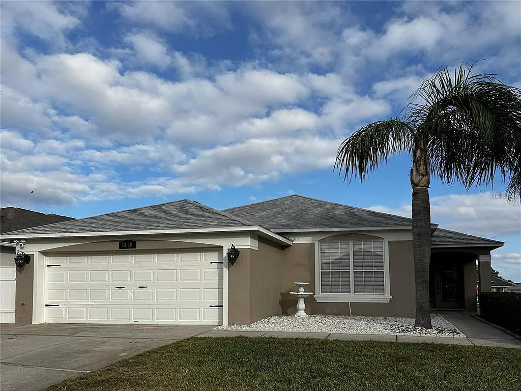 4 bed, 3.0 bath, 1981 sqft, $3,450 — Photo 1