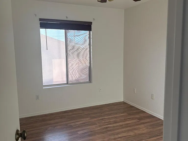 3329 McCulloch Blvd N — Photo 7