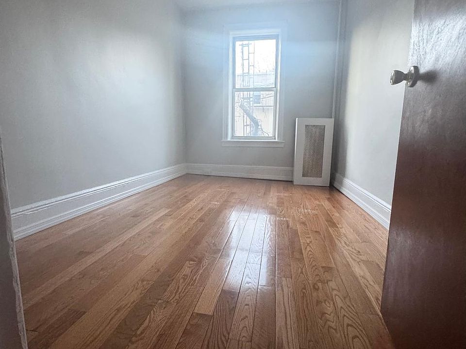 1st image of 2450 27th St #2R