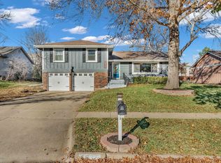 5836 SW 24th Ter, Topeka, KS 66614