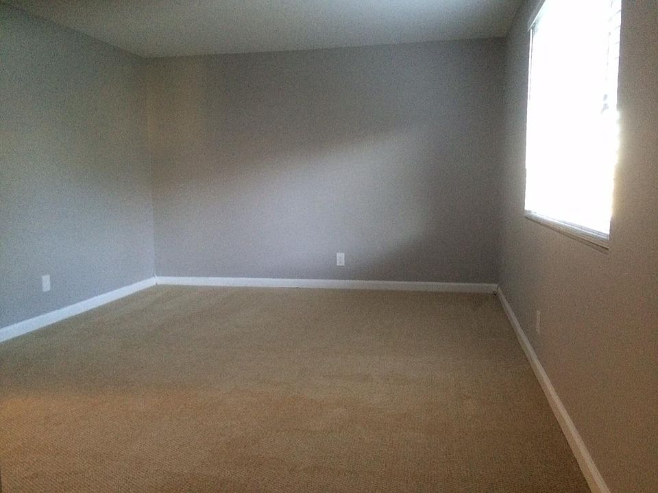 1st image of 2450 Tara Ln