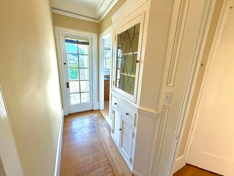 2409 College Ave — Photo 34