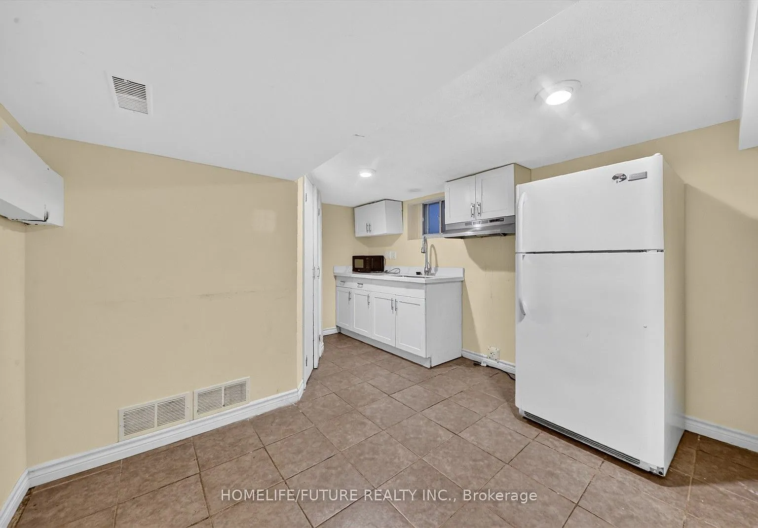 2 bed, $1,600 — Photo 3
