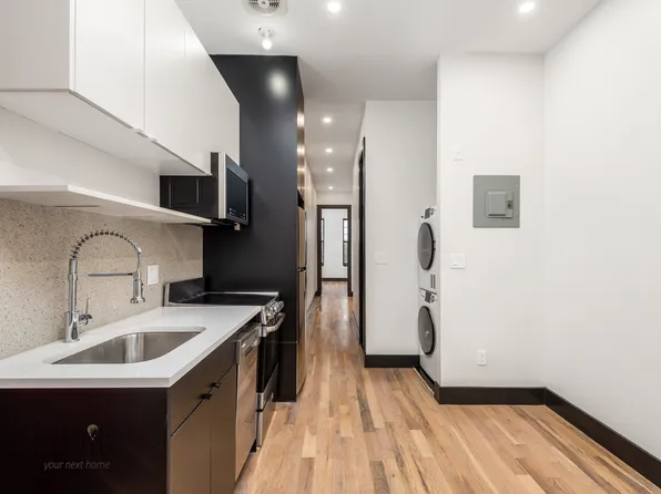 127 Thames Street image 1 of 14