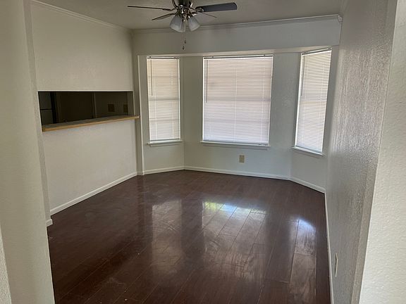 3rd image of 5811 Thornwood