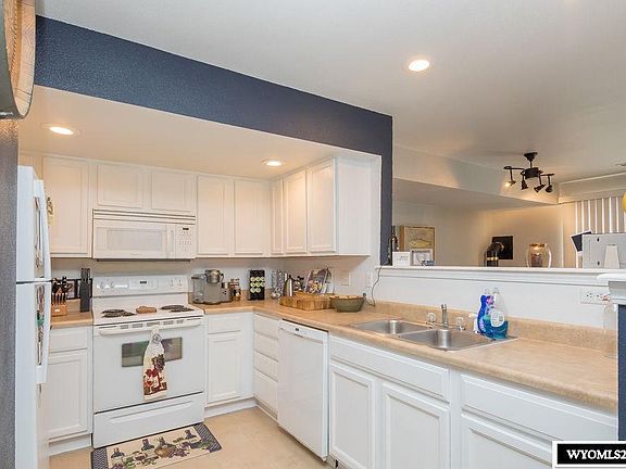 5th image of 2309 Westridge Dr