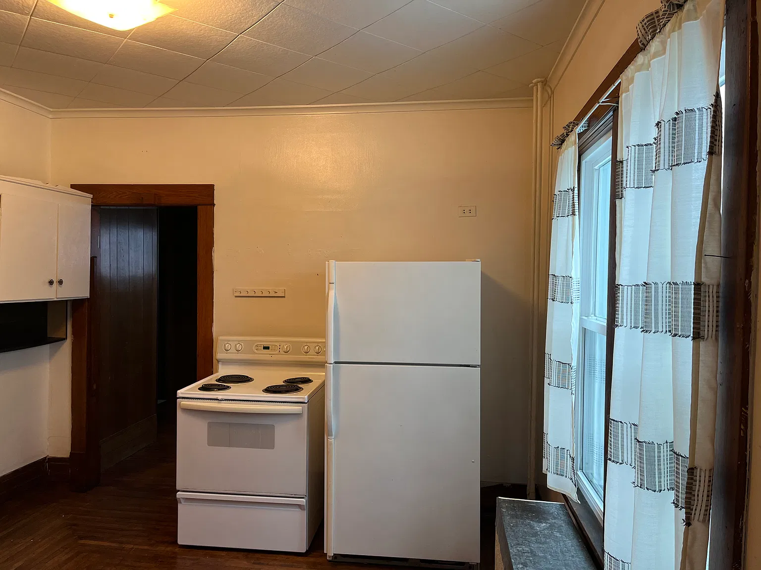 2 bed, 900 sqft, $800 — Photo 3