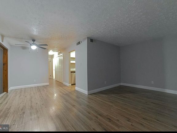 5th image of 44693 White Oak Ct APT 513