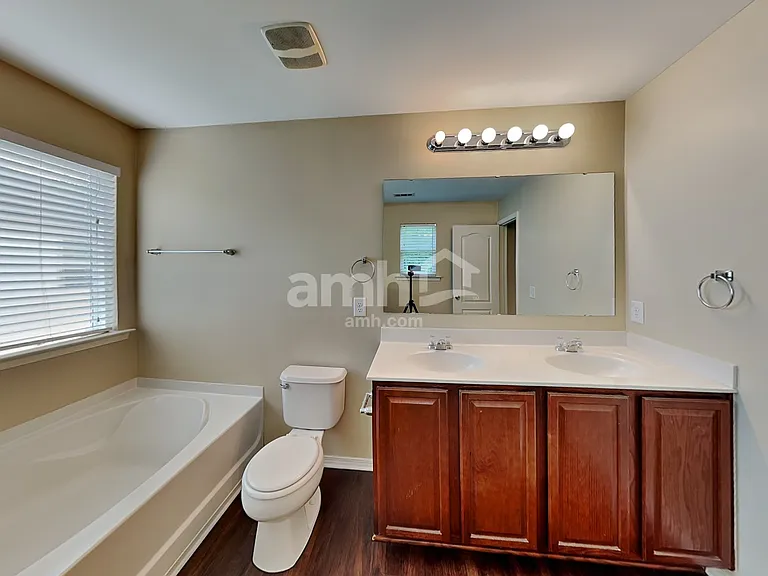 427 Bougainvillea Ct — Photo 9