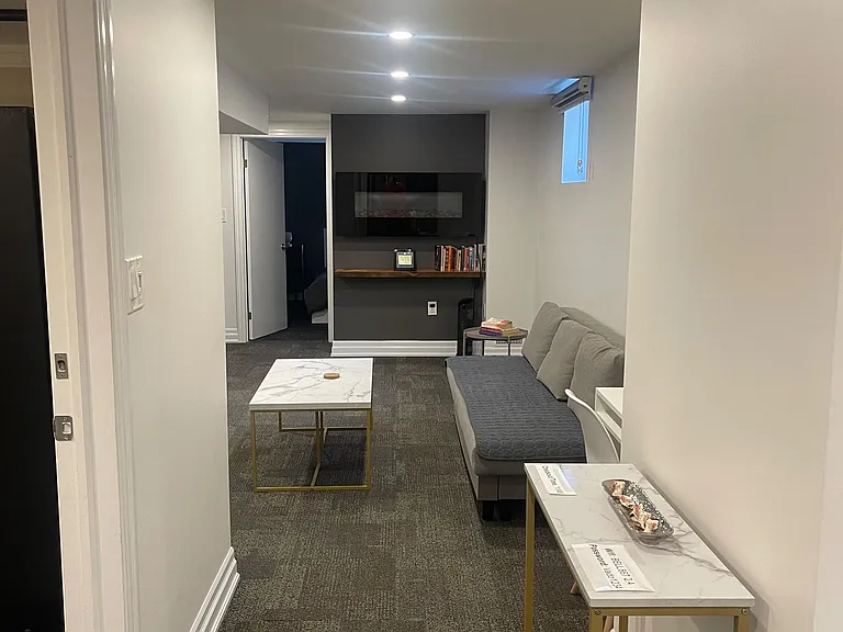 32 Slater Cres — Photo 11