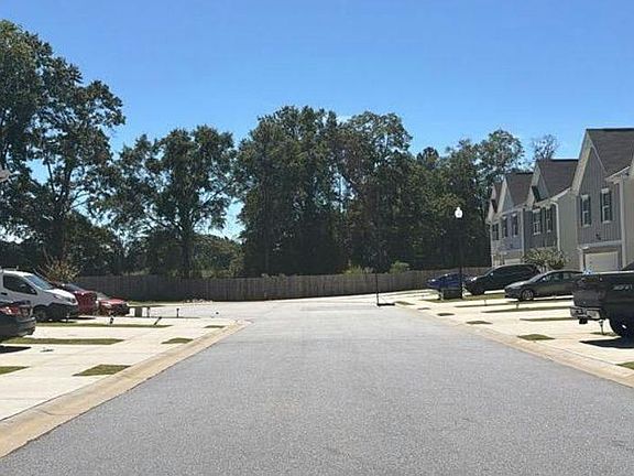 4th image of 11677 Mendenhall Ct