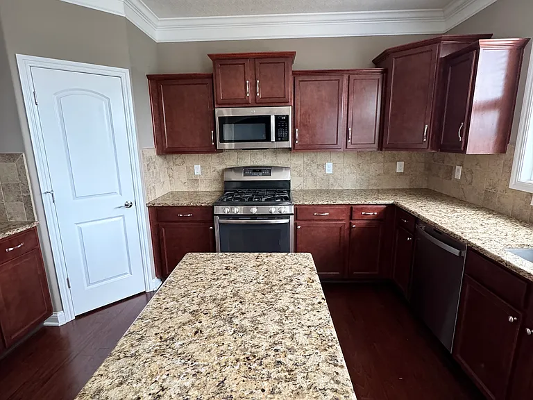 6025 Carrbridge Dr — Photo 9