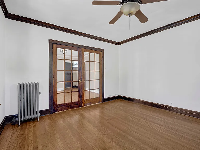 2437-2439 W Birchwood Ave #1W — Photo 4