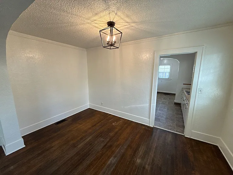 1165 Hood St NE — Photo 10