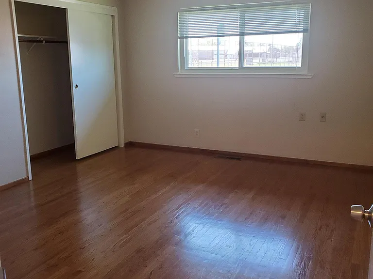 6900 McQuillan Cir — Photo 5