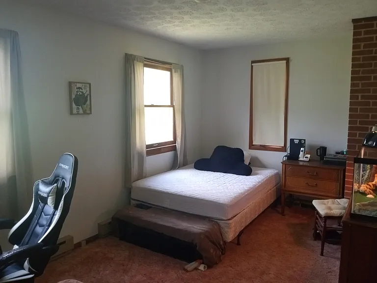 401 E Main St — Photo 13
