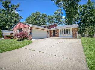 816 Bennett Dr, Elyria, OH 44035