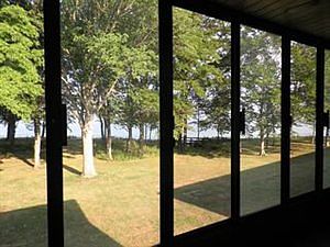 1st image of 810 Edgewater Dr