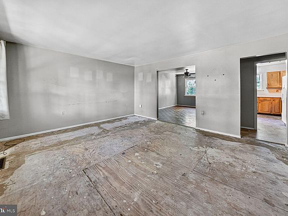 4th image of 614 Millshire Dr