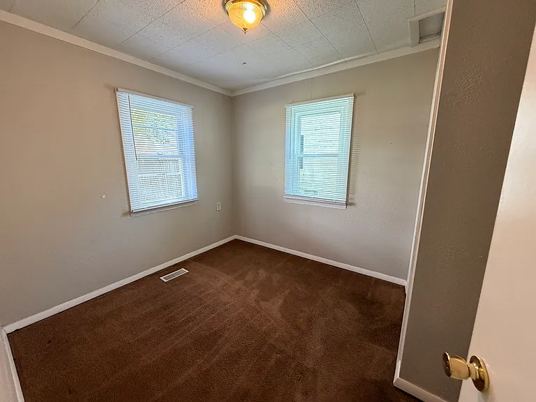 1904 S May Ave — Photo 6