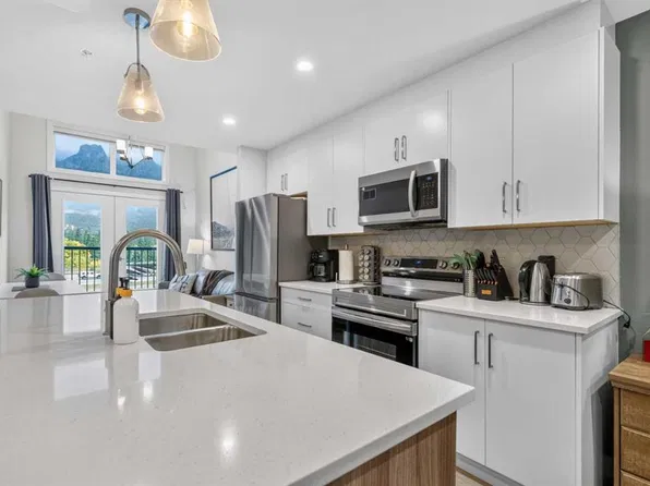 750 S Harvie Heights Rd #412, Bighorn No. 8, AB T1W 2W2