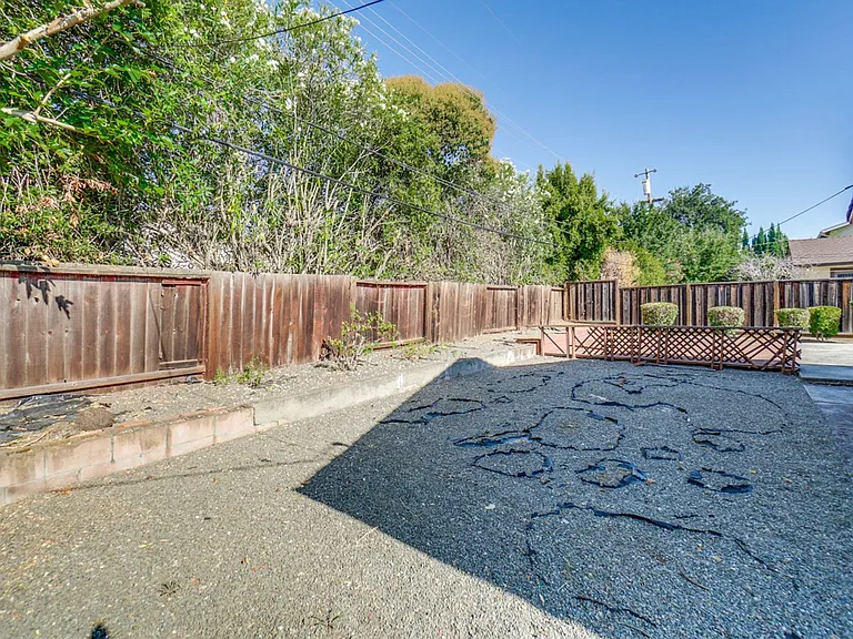 1109 White Cliff Dr — Photo 61
