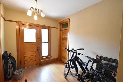 1929 Walnut St #3 Photo 1