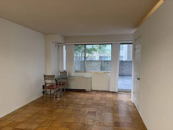 5500 Friendship Blvd #825N — Photo 1
