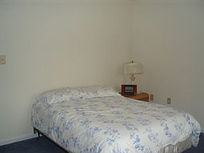 4th image of 822 Hillsfarm St NE