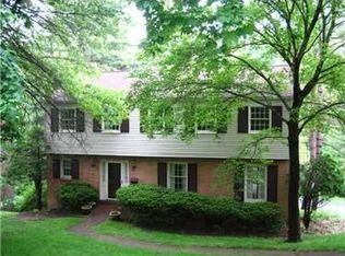 768 Scrubgrass Rd, Pittsburgh, PA 15243