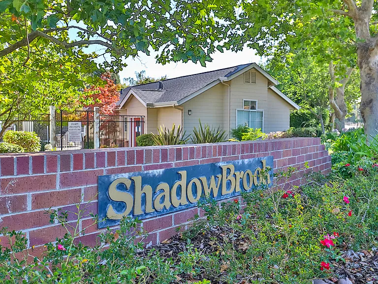 301 Warmcastle Ct — Photo 1