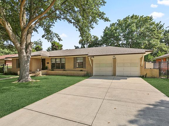 4th image of 2422 Mockingbird Ln