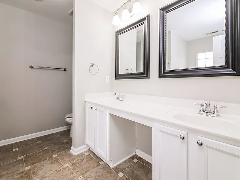 553 Texanna Way — Photo 12