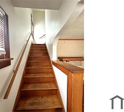 547 E Streicher St — Photo 25