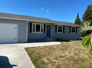 2433 Sires Ln, Longview, WA 98632