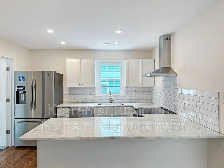 7409 Landsworth Ave — Photo 4