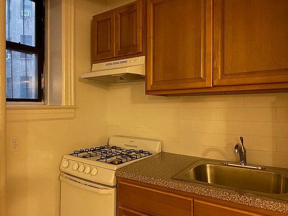 2nd image of 4315 46th St APT A8