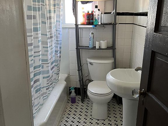 5th image of 1133 Asbury Ave