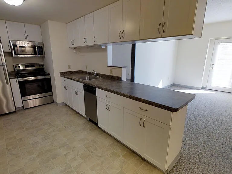 515 State St #3B — Photo 1