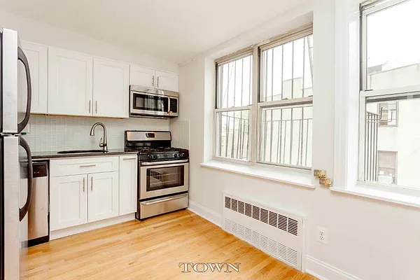 Rented by Town Residential | media 7