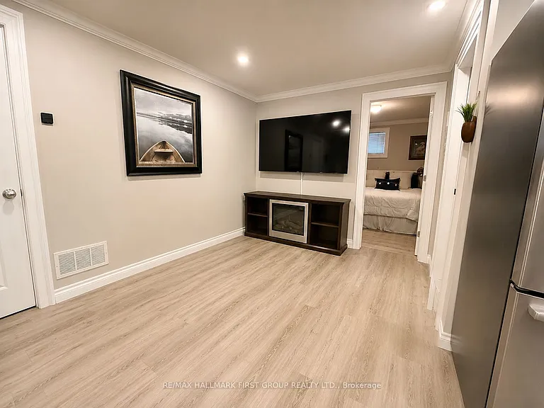 38 Muir Dr — Photo 7